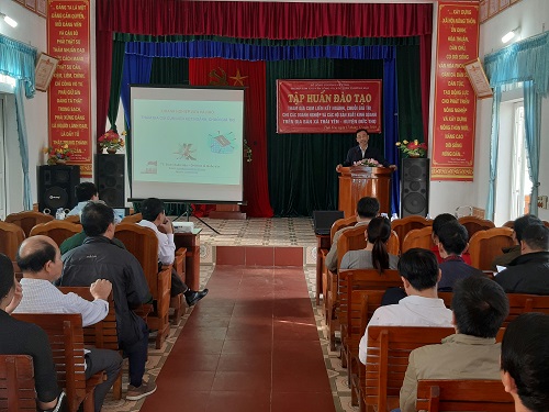 Giám đốc Trung tâm Khuyến công và XTTM Nguyễn Mạnh Tường khai mạc lớp tập huấn