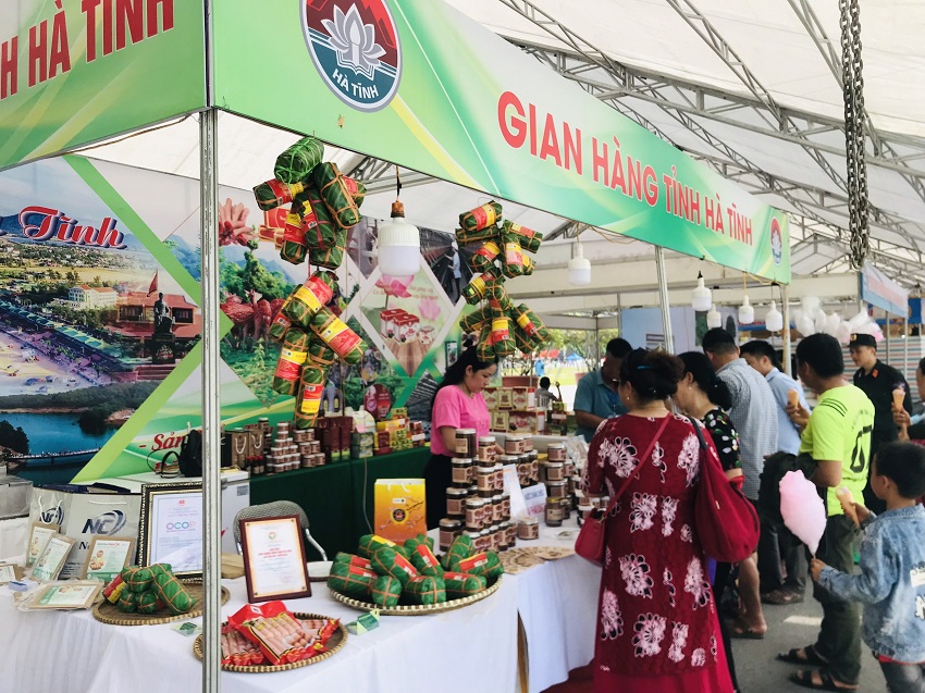 Gần 60 sản phẩm Hà Tĩnh được trưng bày, giới thiệu tại Festival trái cây và sản phẩm OCOP Việt Nam, tại tỉnh Sơn La