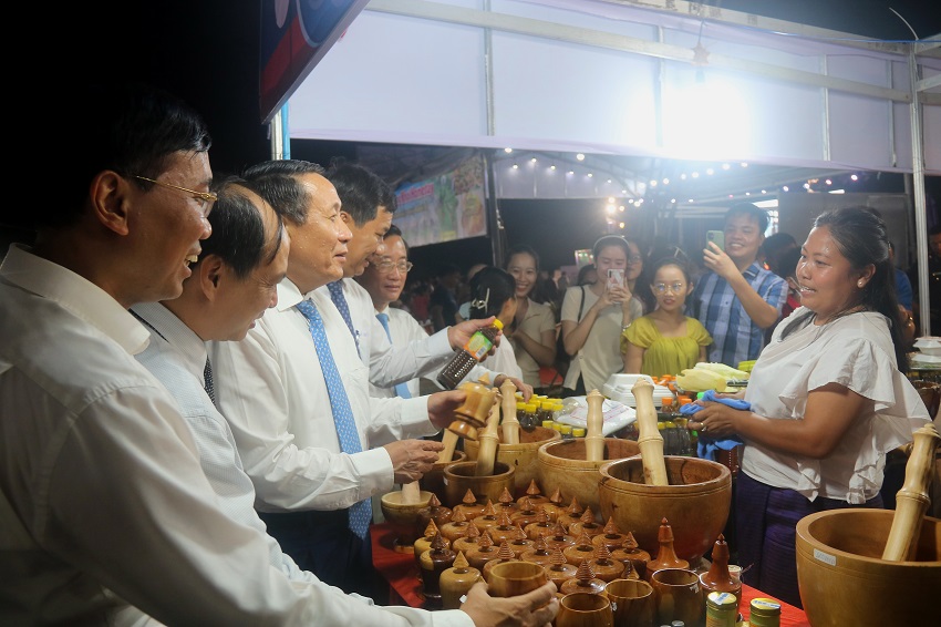 Hỗ trợ doanh nghiệp Hà Tĩnh quảng bá và giới thiệu sản phẩm tại Hội chợ Thương mại quốc tế khu vực Tiểu vùng Mekong mở rộng (GMS) - Quảng Trị 2022