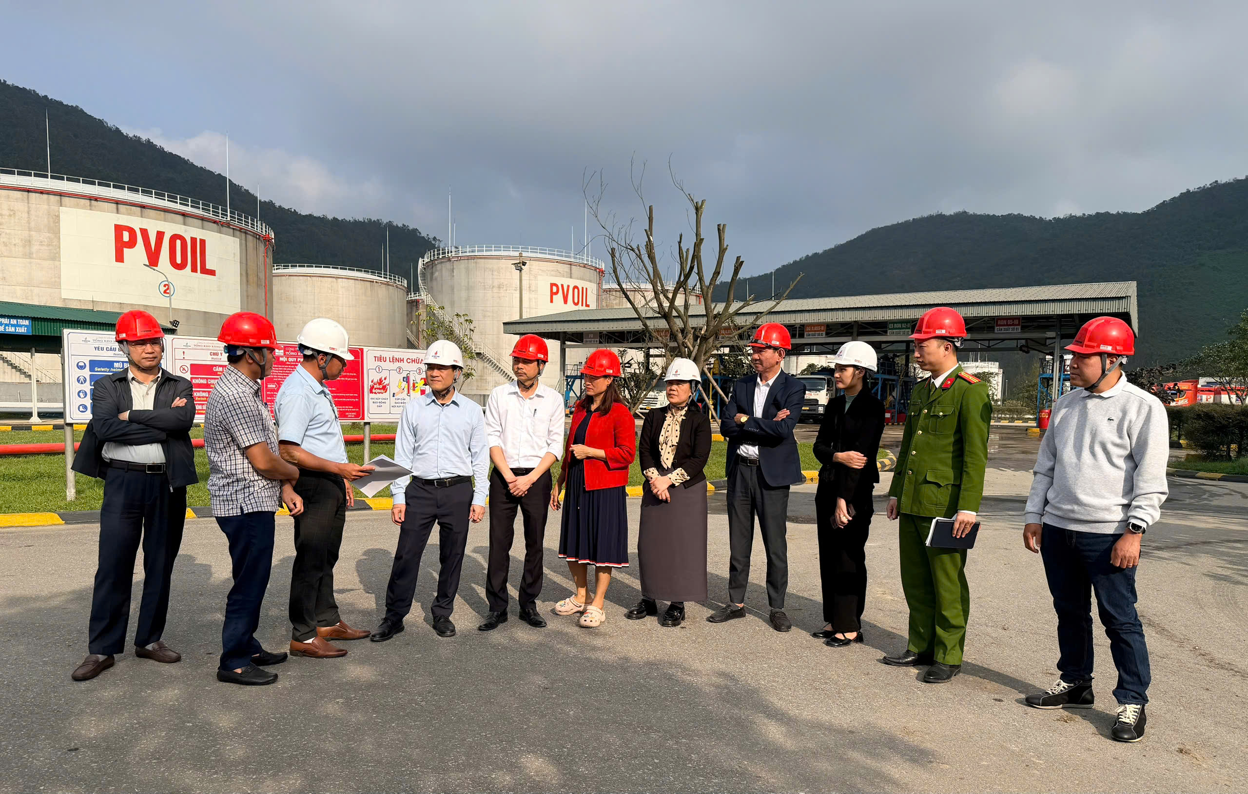 Kiểm tra an toàn tại Tổng kho xăng dầu dầu khí Vũng Áng (PV Oil)