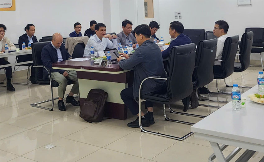 Bộ Công Thương làm việc về phát triển pin lưu trữ năng lượng tại Công ty cổ phần Giải pháp năng lượng Vines Hà Tĩnh