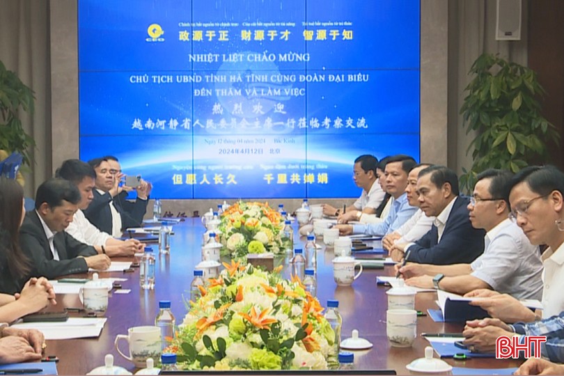 Chủ tịch UBND tỉnh làm việc với Tập đoàn Xây dựng Thái Bình Dương của Trung Quốc