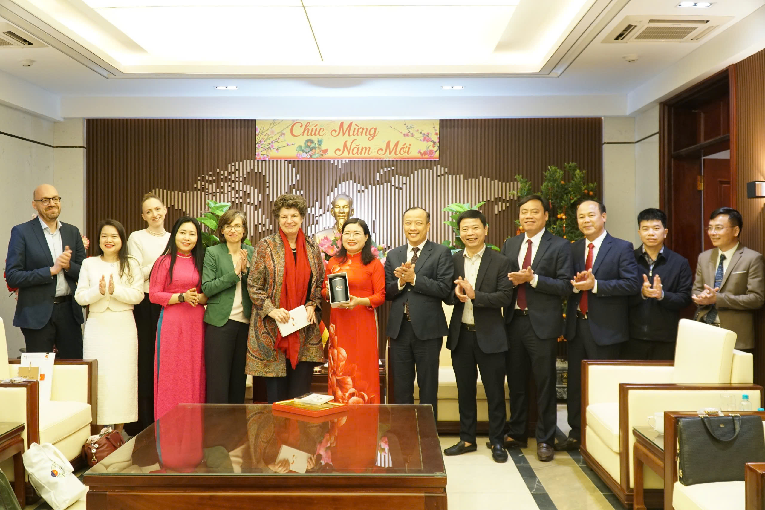 Hà Tĩnh đón Đại sứ CHLB Đức, thúc đẩy kết nối hợp tác trên nhiều lĩnh vực